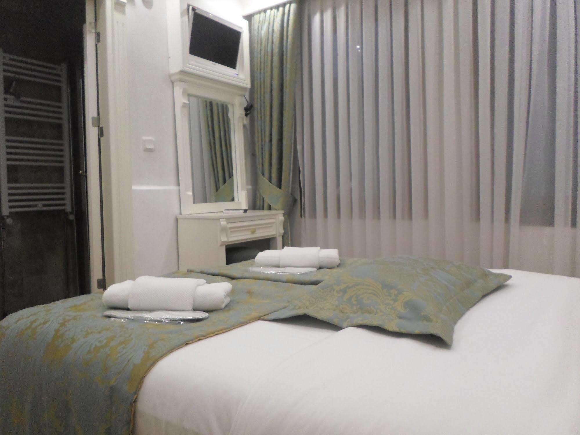 La Petite Maison Hotel Istambul Extérieur photo